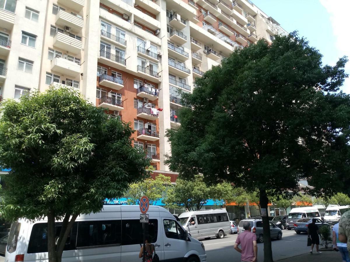 Appartement Flat in Batumi city centre Extérieur photo